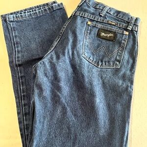 Wrangler Men's Relaxed Blue Jeans 34x32